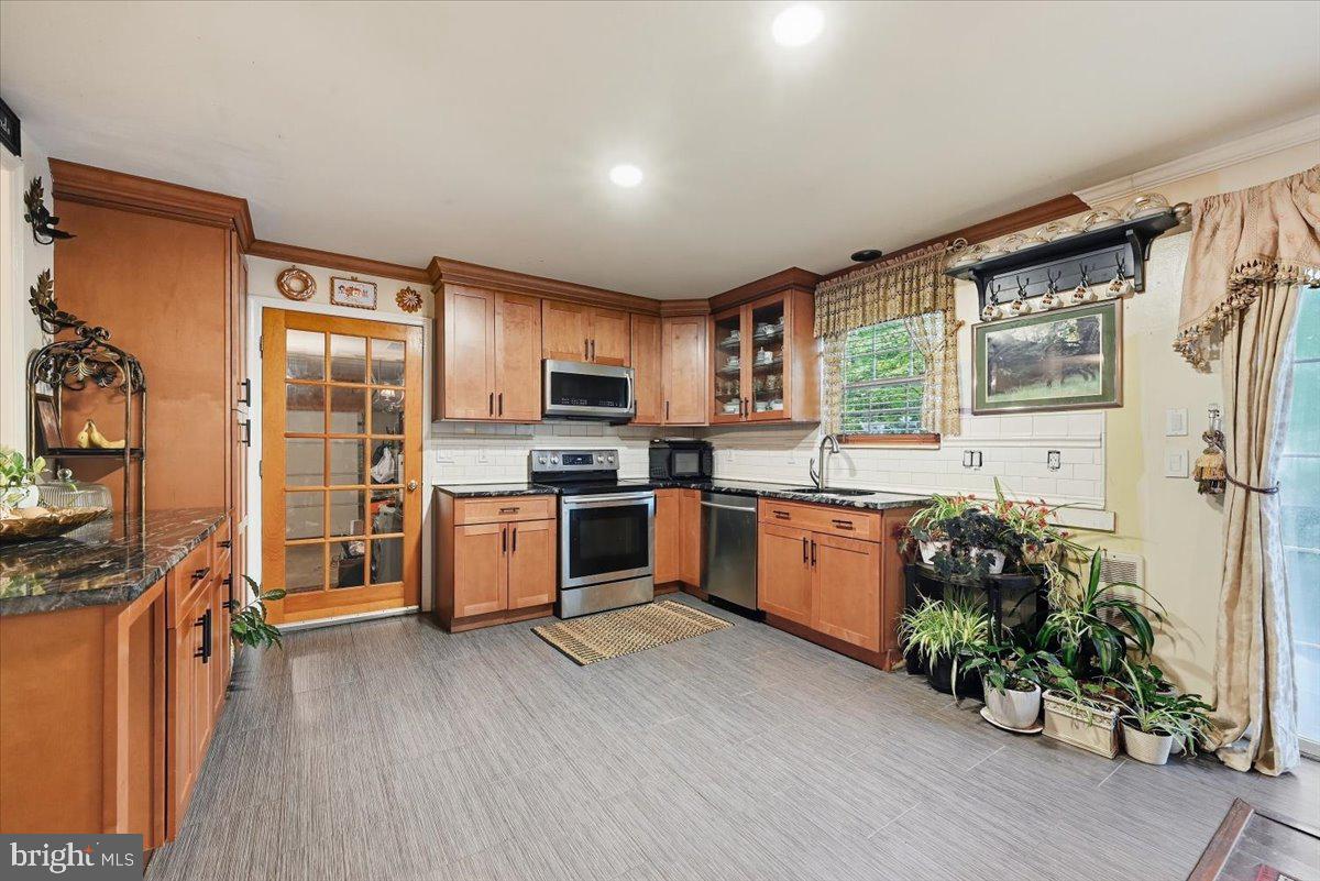 194 Sportsmen Dr Property Photo 19