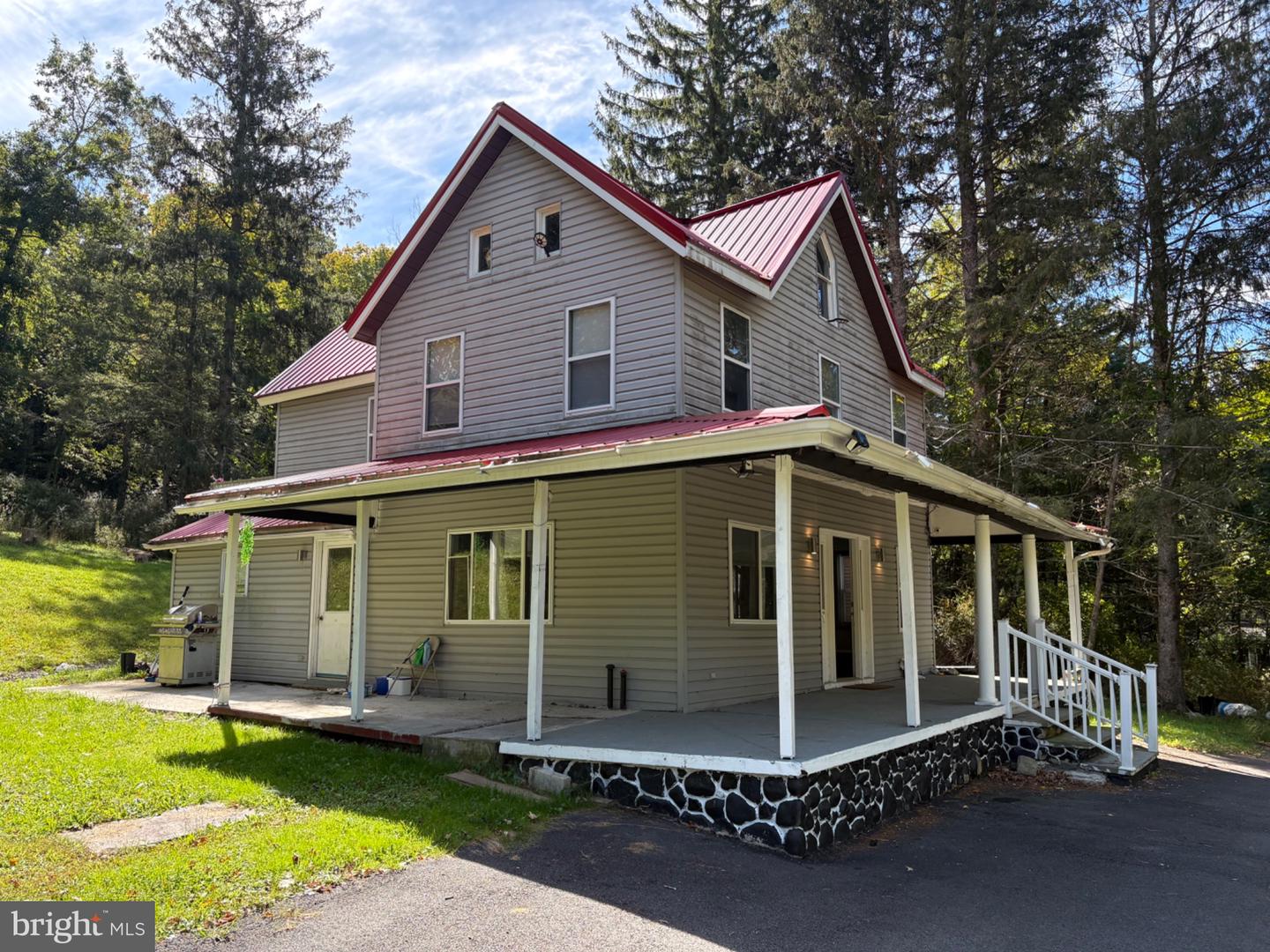 1215 Upper Seese Hill Rd Property Photo 1