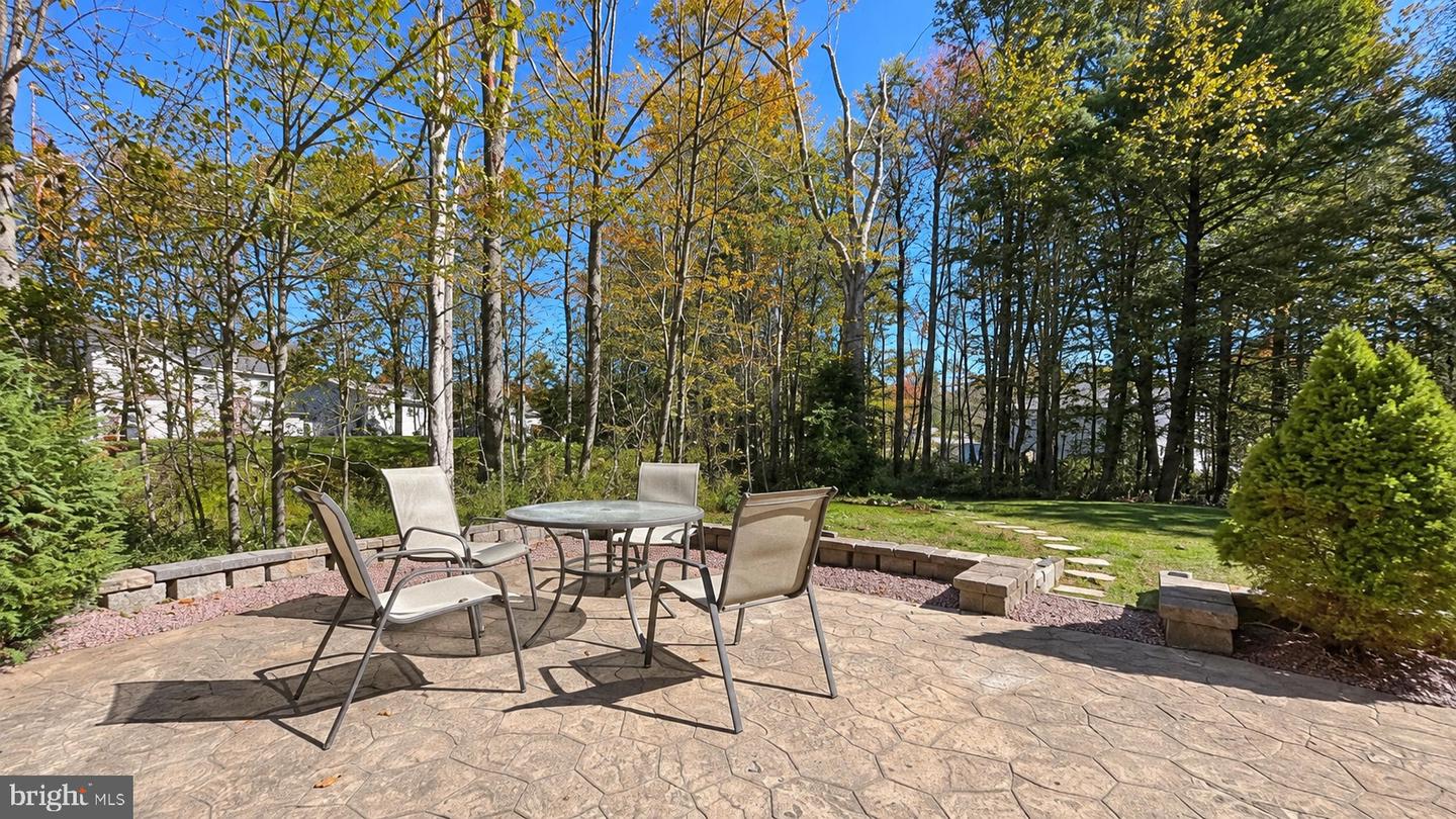 6361 Cherokee Trl Property Photo 4