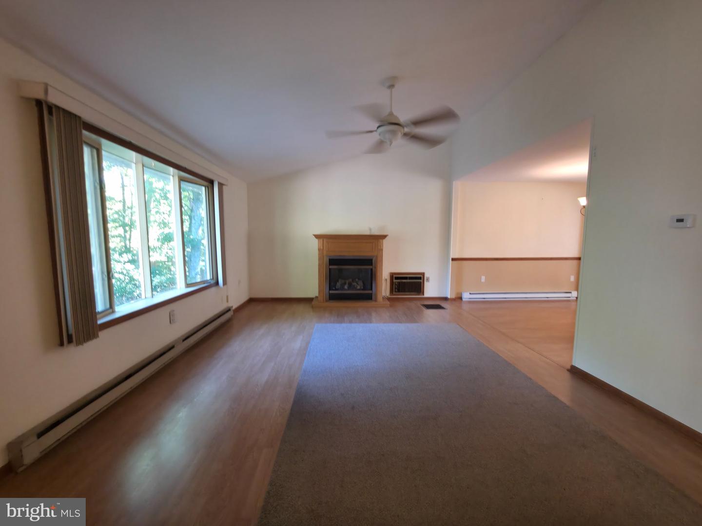 224 Tree Top Ter Property Photo 3