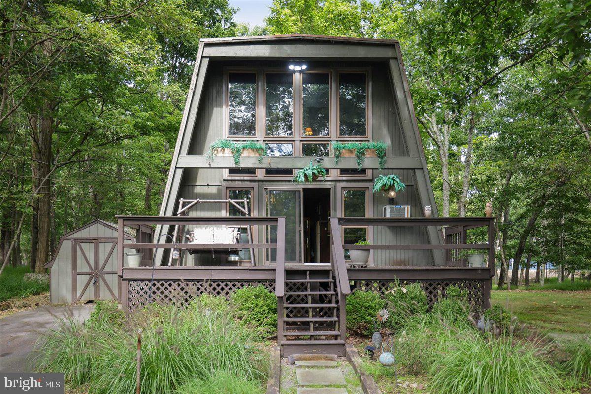197 TIMBER HILL RD Property Photo 1
