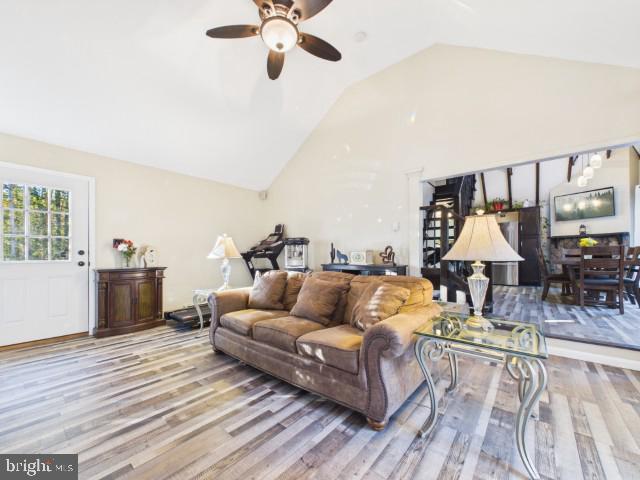 5125 Cresco Dr Property Photo 19