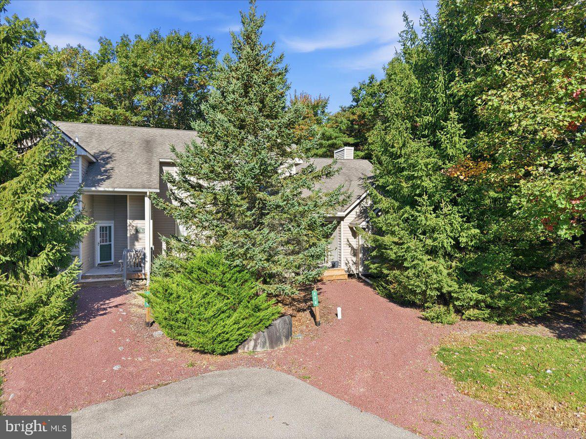 179 Hawthorne Ct Property Photo 7