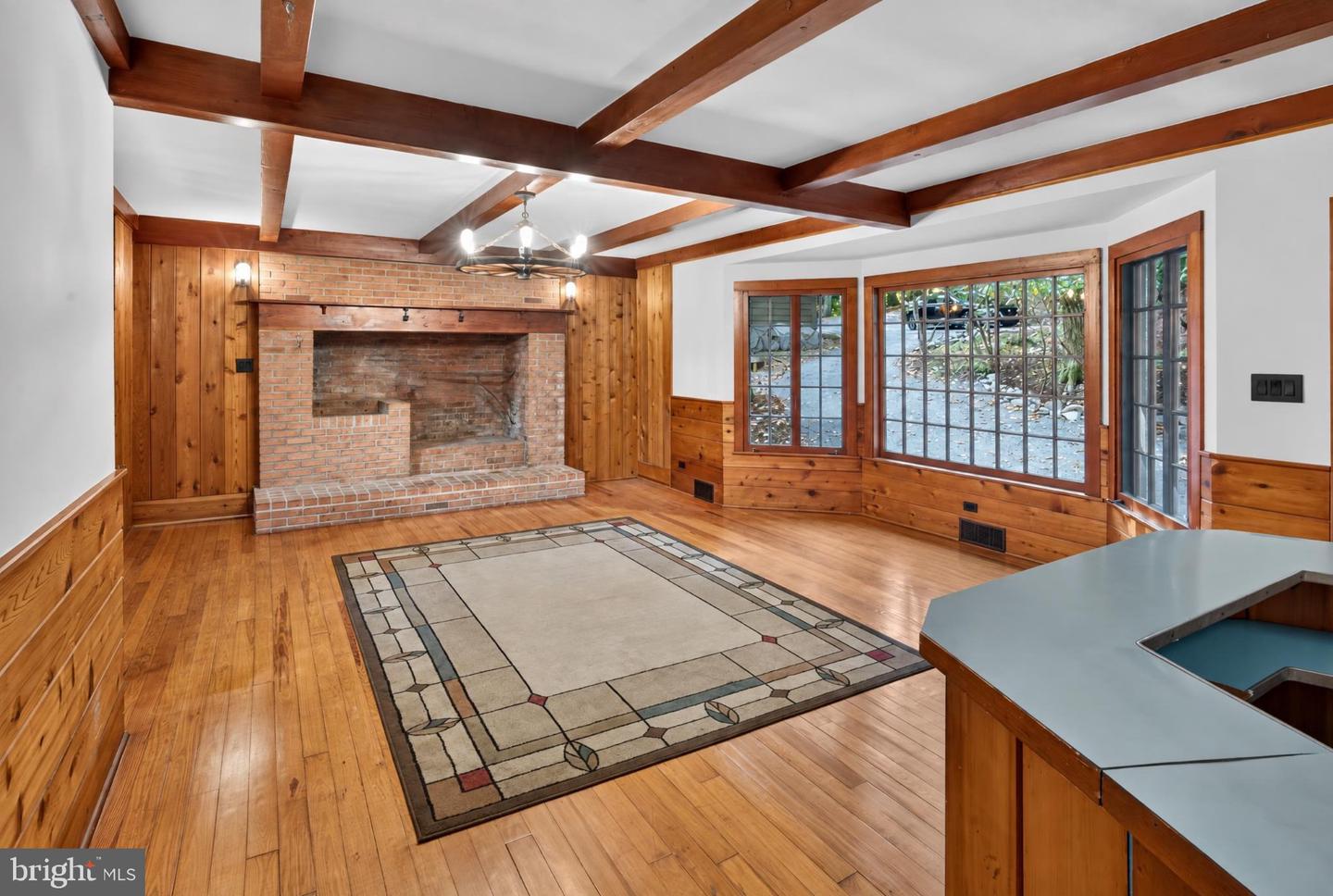 77 Swiftwater Ave Property Photo 8