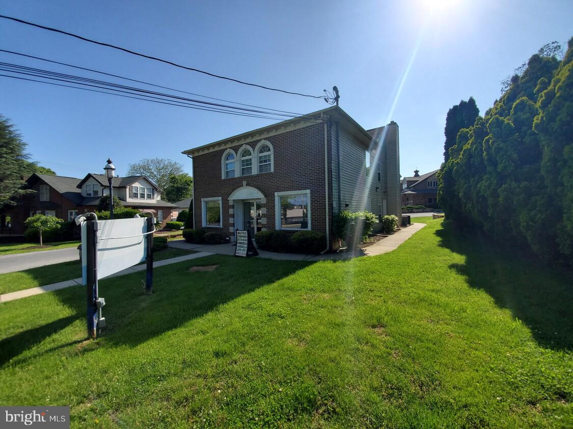 484 Stones Crossing Rd Property Photo 4