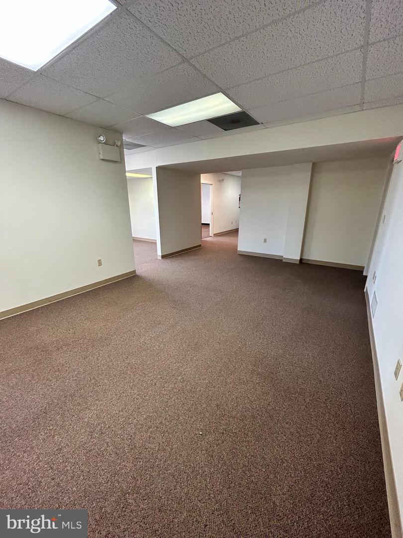 1108 Van Buren St #201 Property Photo 3