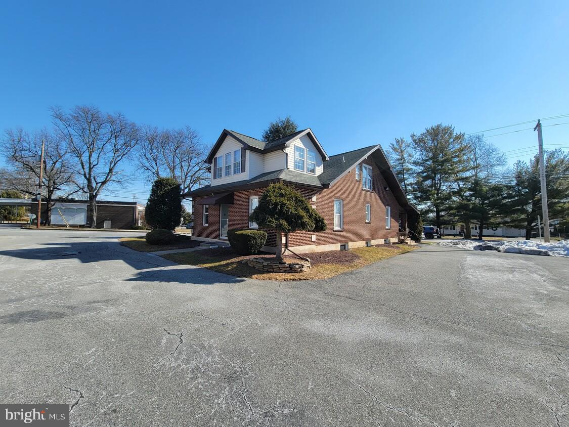 4003 William Penn Highway Property Photo 2