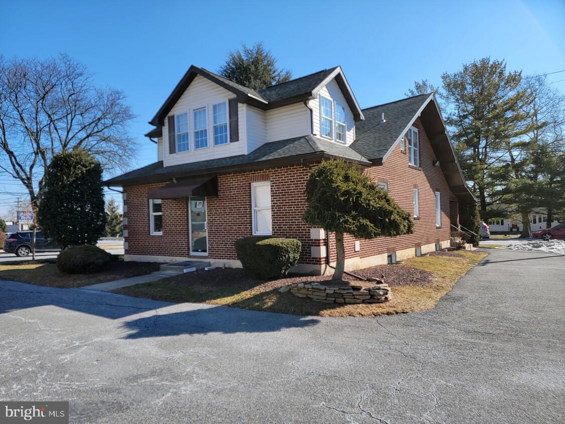 4003 William Penn Highway Property Photo 3