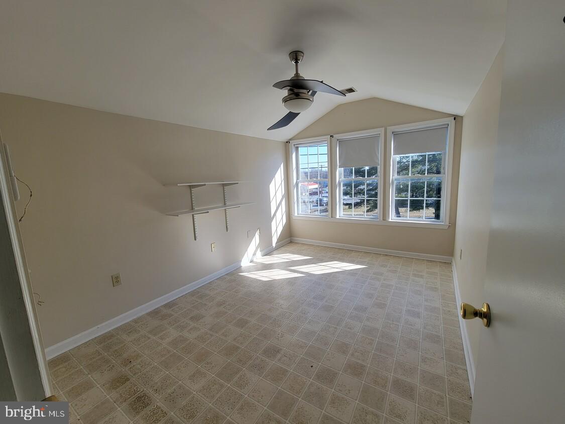 4003 William Penn Highway Property Photo 6