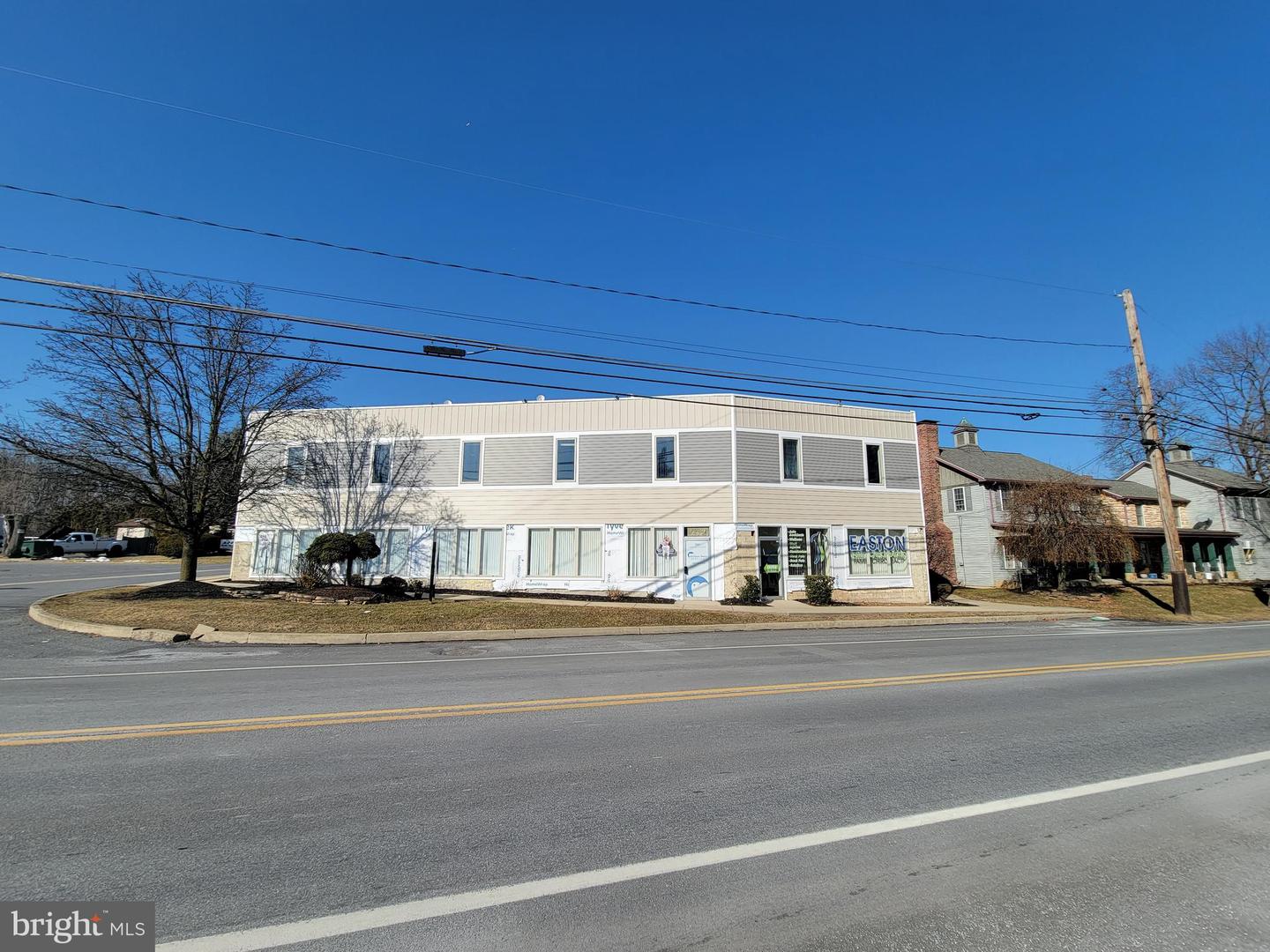 4013 William Penn Hwy Property Photo 1