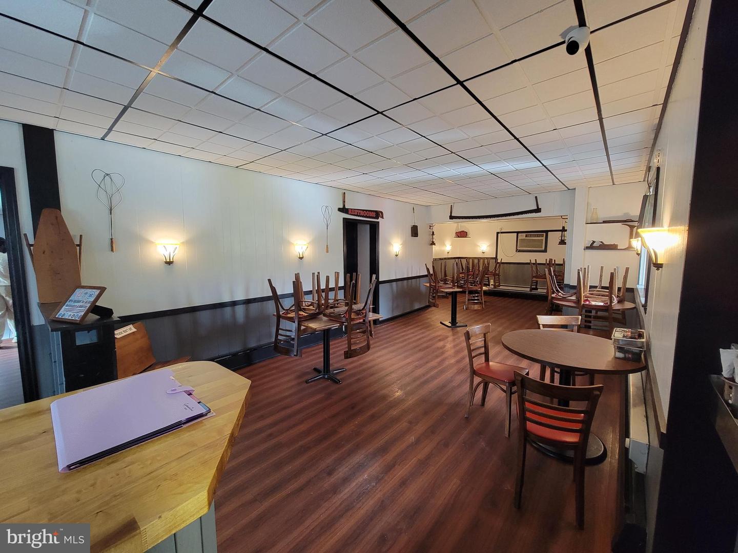 6618 Delaware Property Photo 9