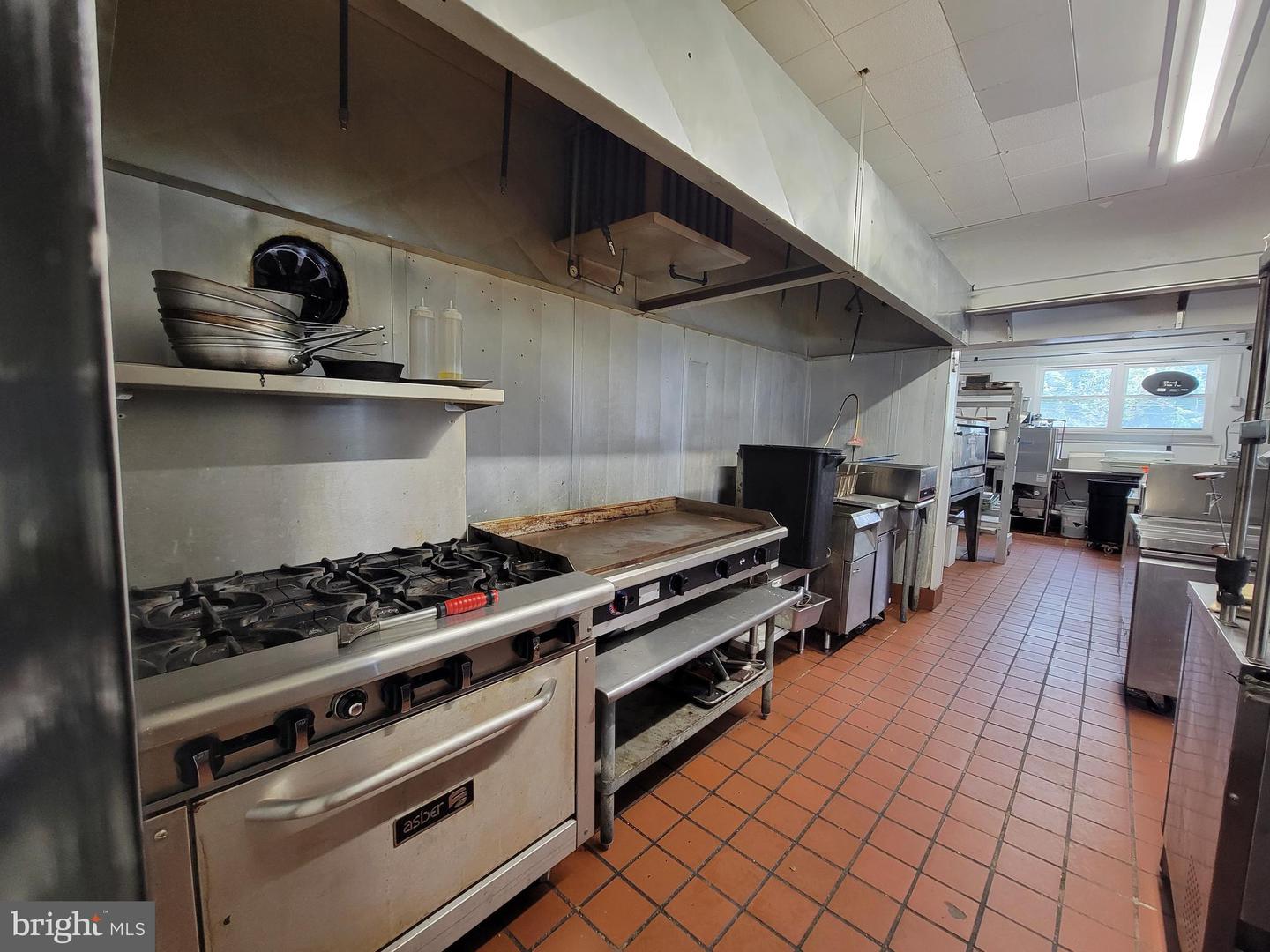 6618 Delaware Property Photo 10