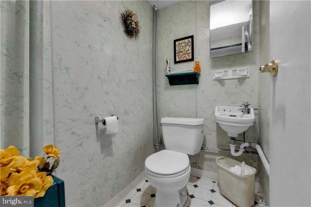 272 Riverview Dr Property Photo 13