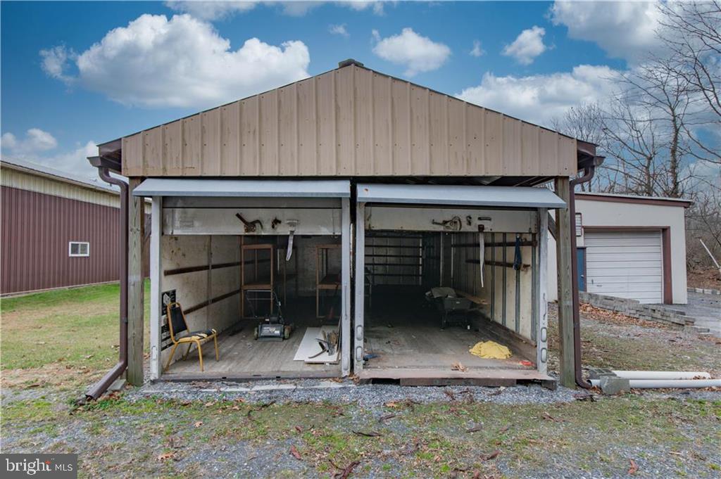 272 Riverview Dr Property Photo 30