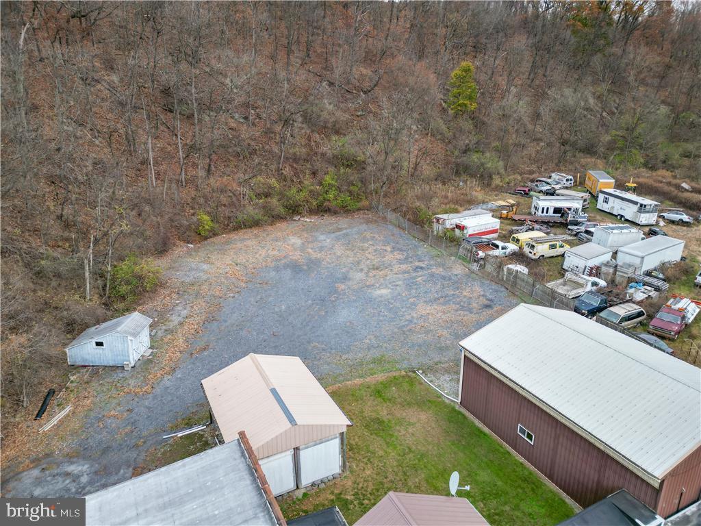 272 Riverview Dr Property Photo 40