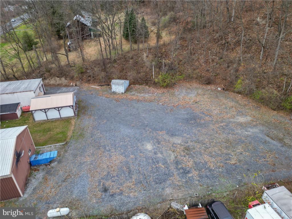272 Riverview Dr Property Photo 41