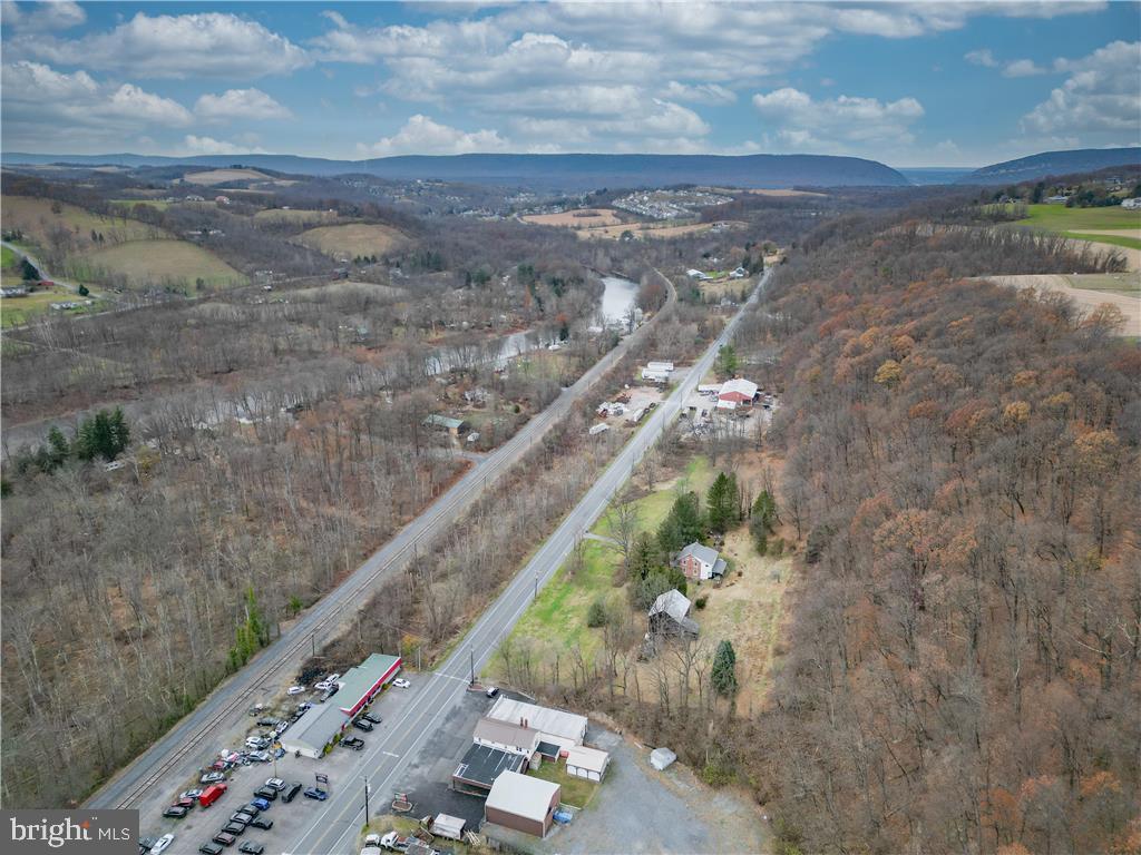 272 Riverview Dr Property Photo 44