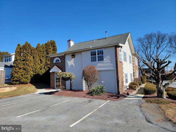 484 Stones Crossing Rd #1 Property Photo 3