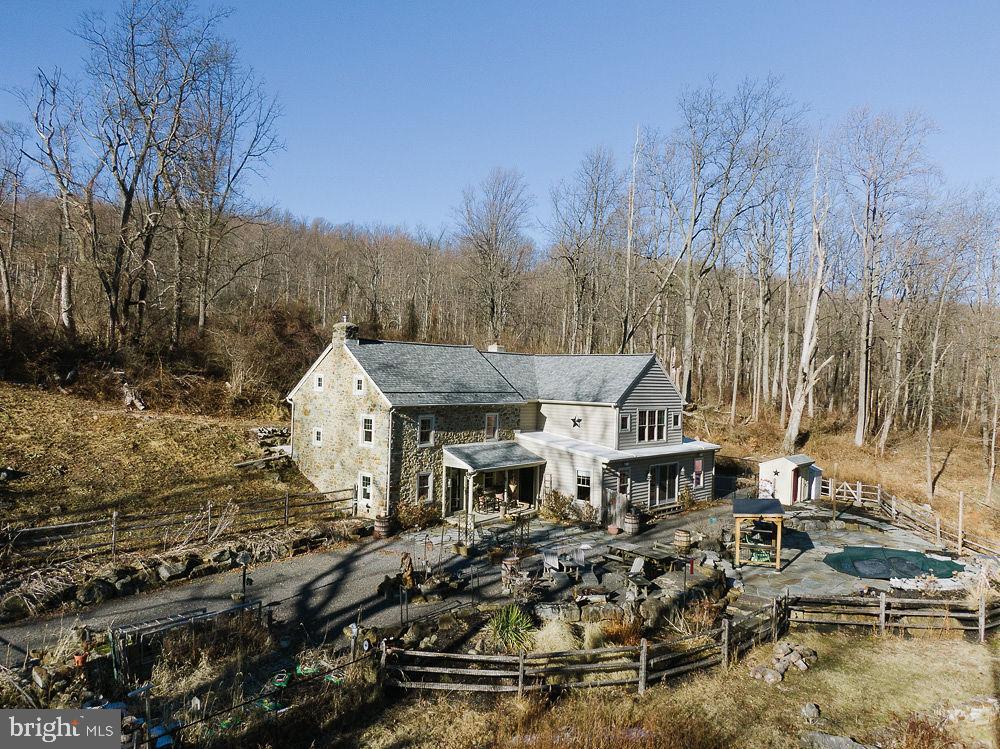 450 Buttermilk Rd Property Photo