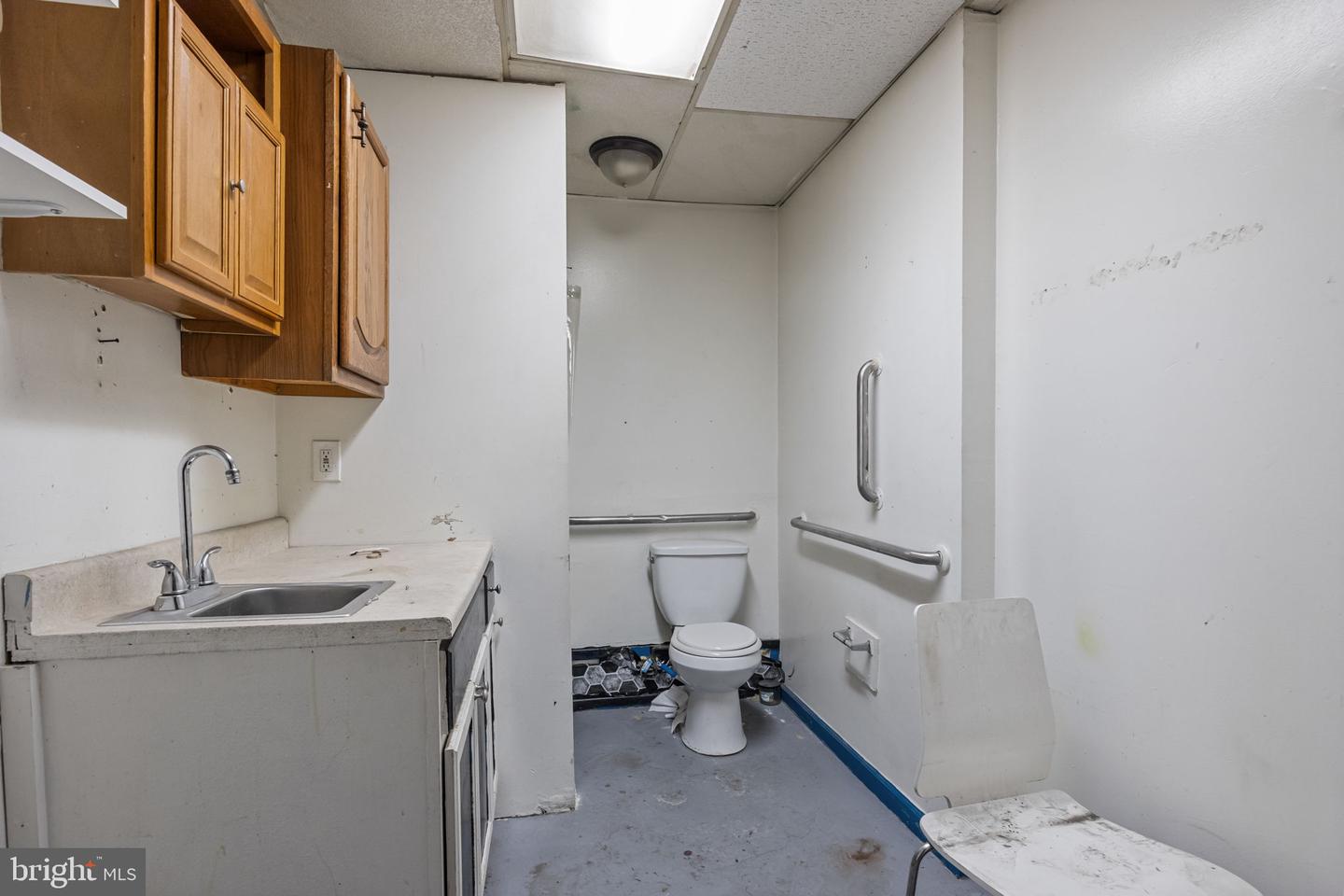 1216 Pembroke Rd Property Photo 13