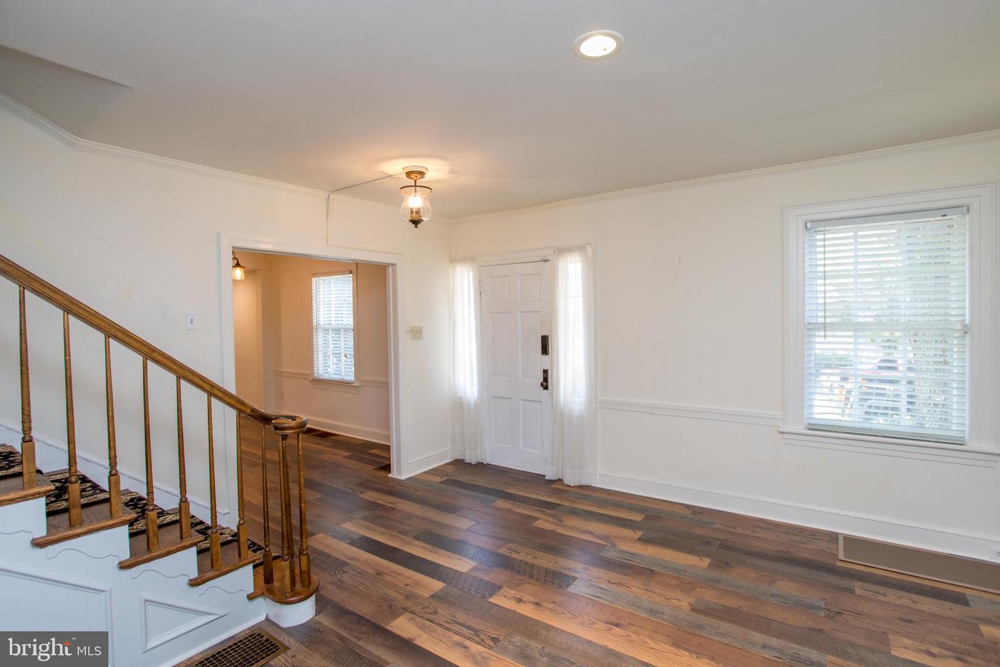 105 Wilson Ave Property Photo 4