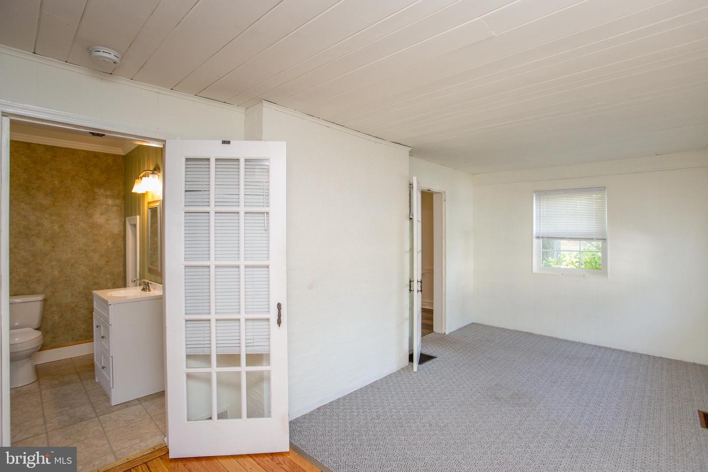 105 Wilson Ave Property Photo 8
