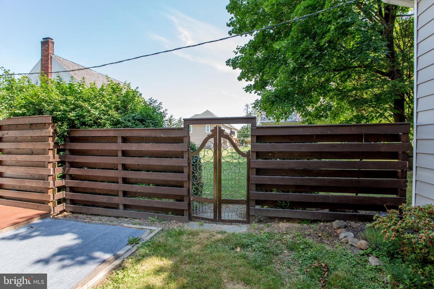 105 Wilson Ave Property Photo 38