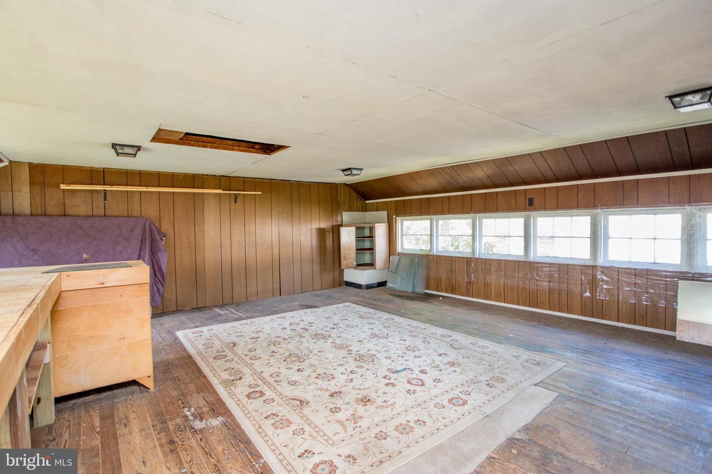 105 Wilson Ave Property Photo 41