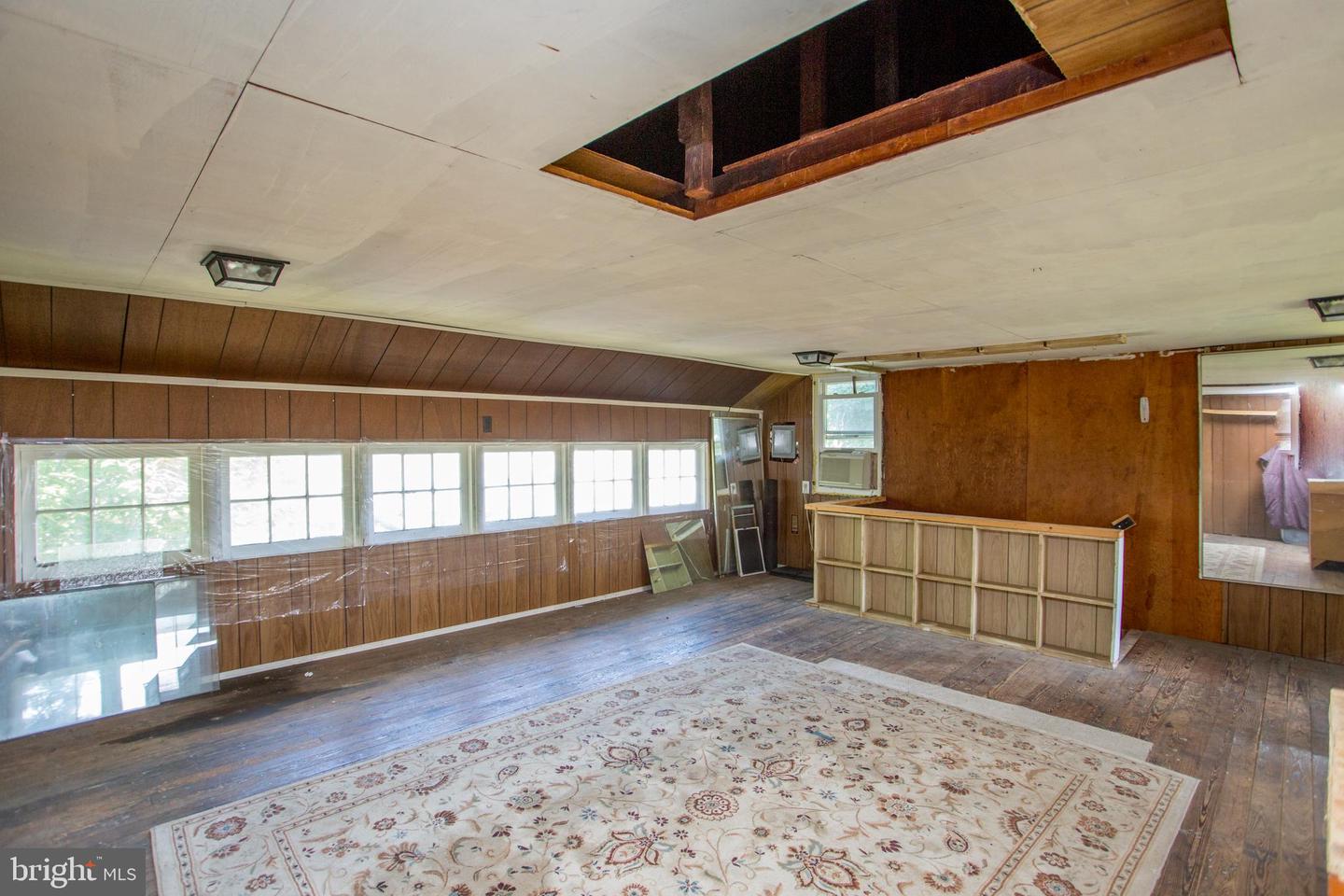 105 Wilson Ave Property Photo 42