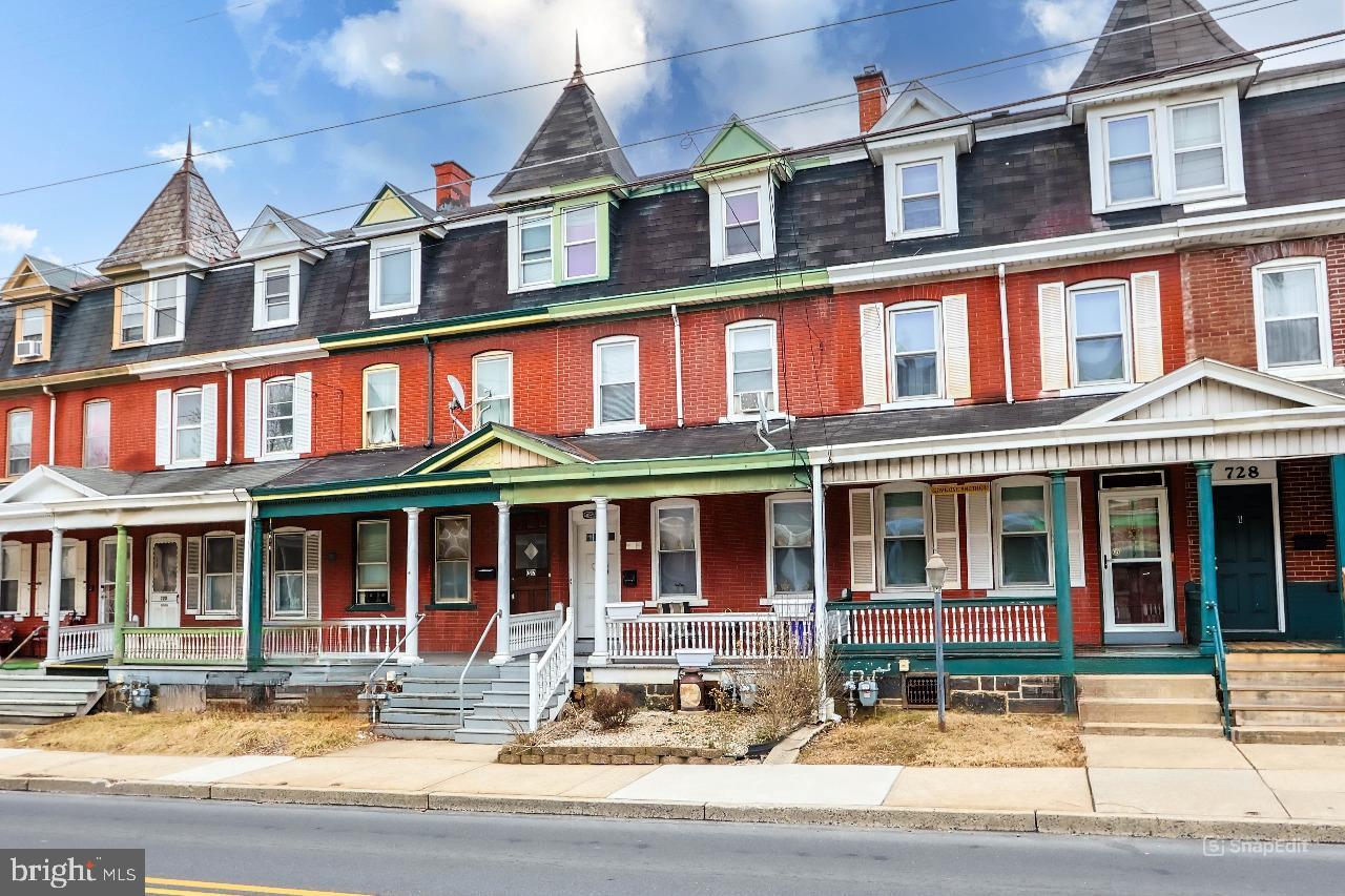 724 Broadway Property Photo