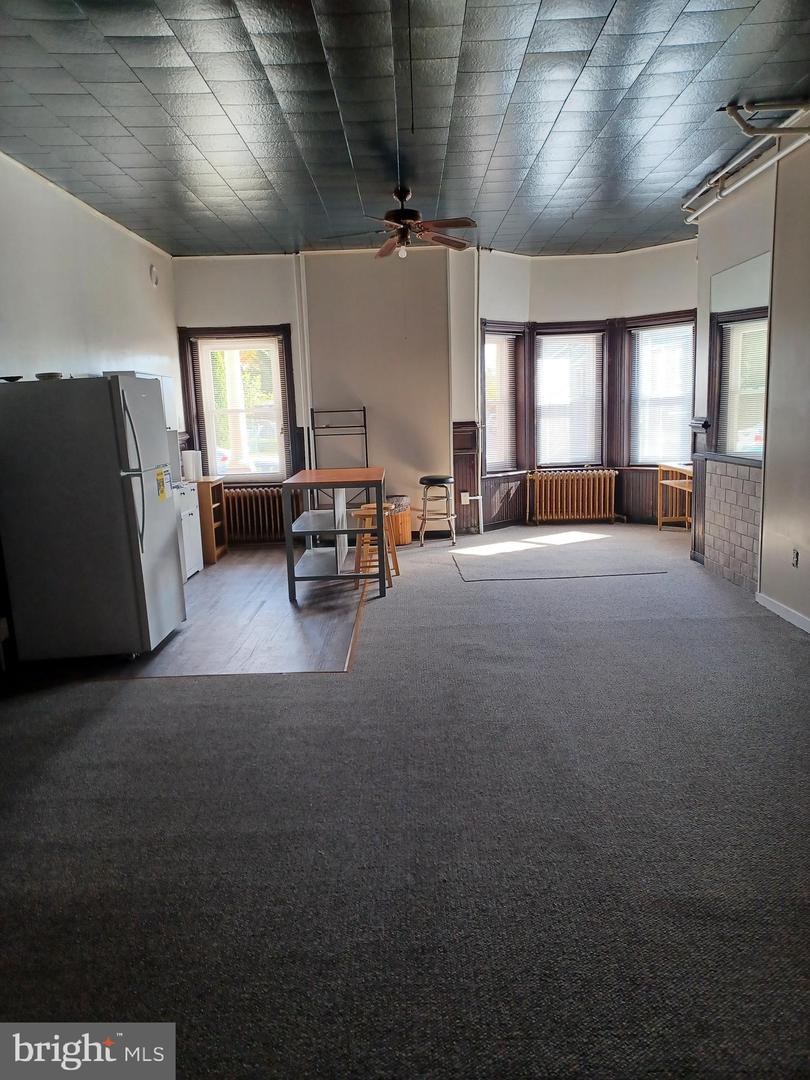 120 Arch St Property Photo 11