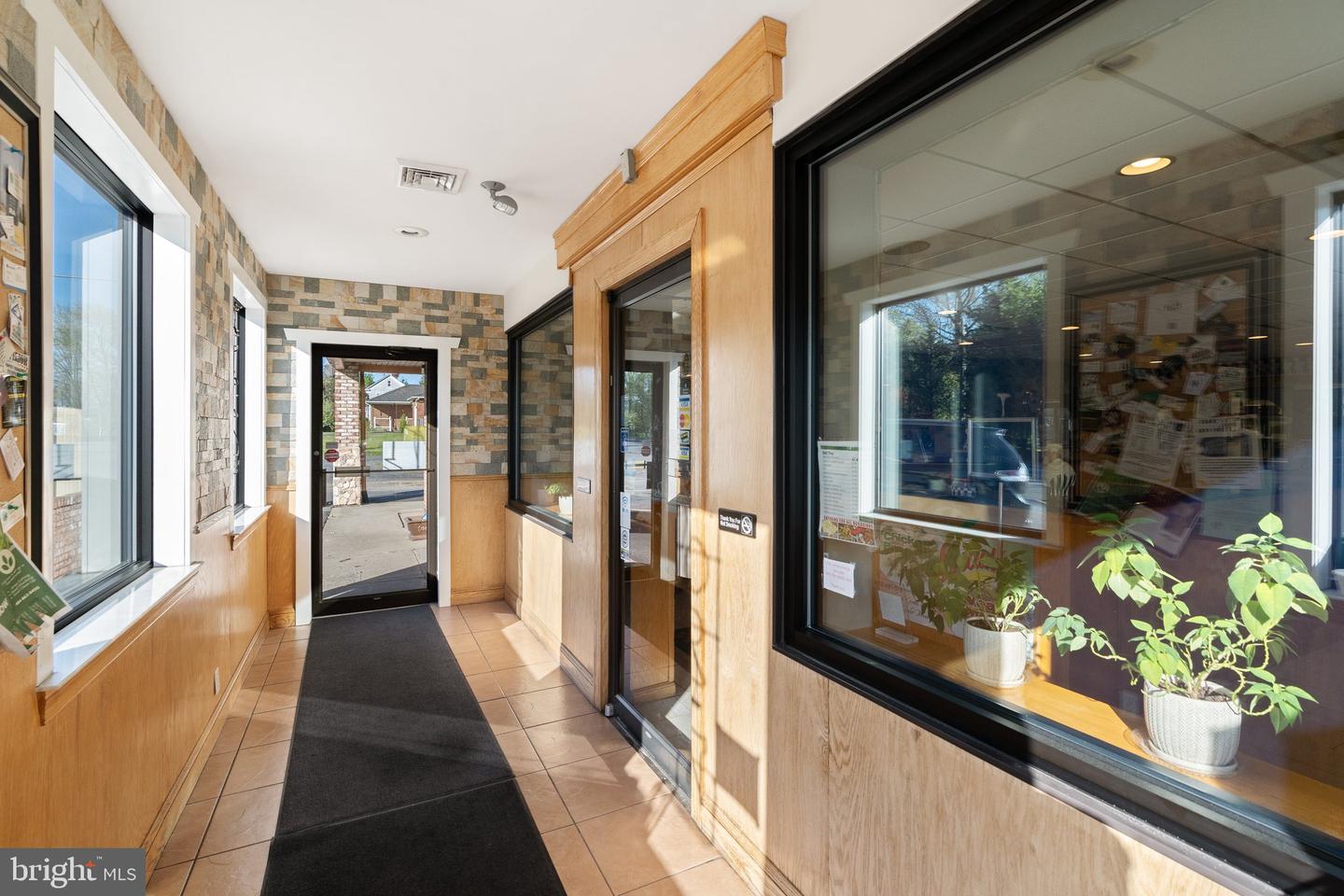 232 W Moorestown Rd Property Photo 18