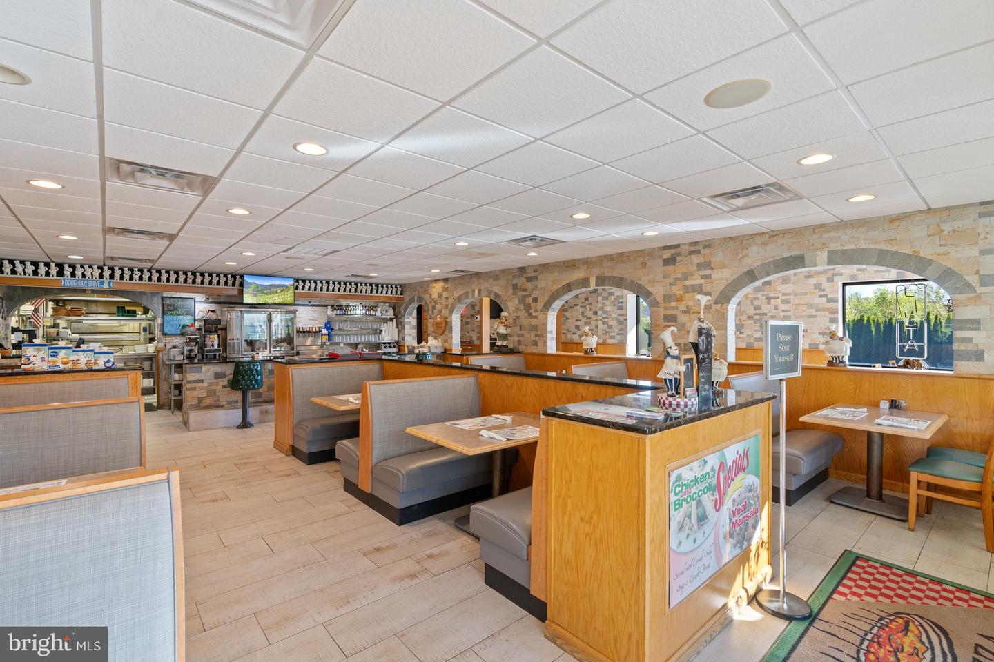 232 W Moorestown Rd Property Photo 23