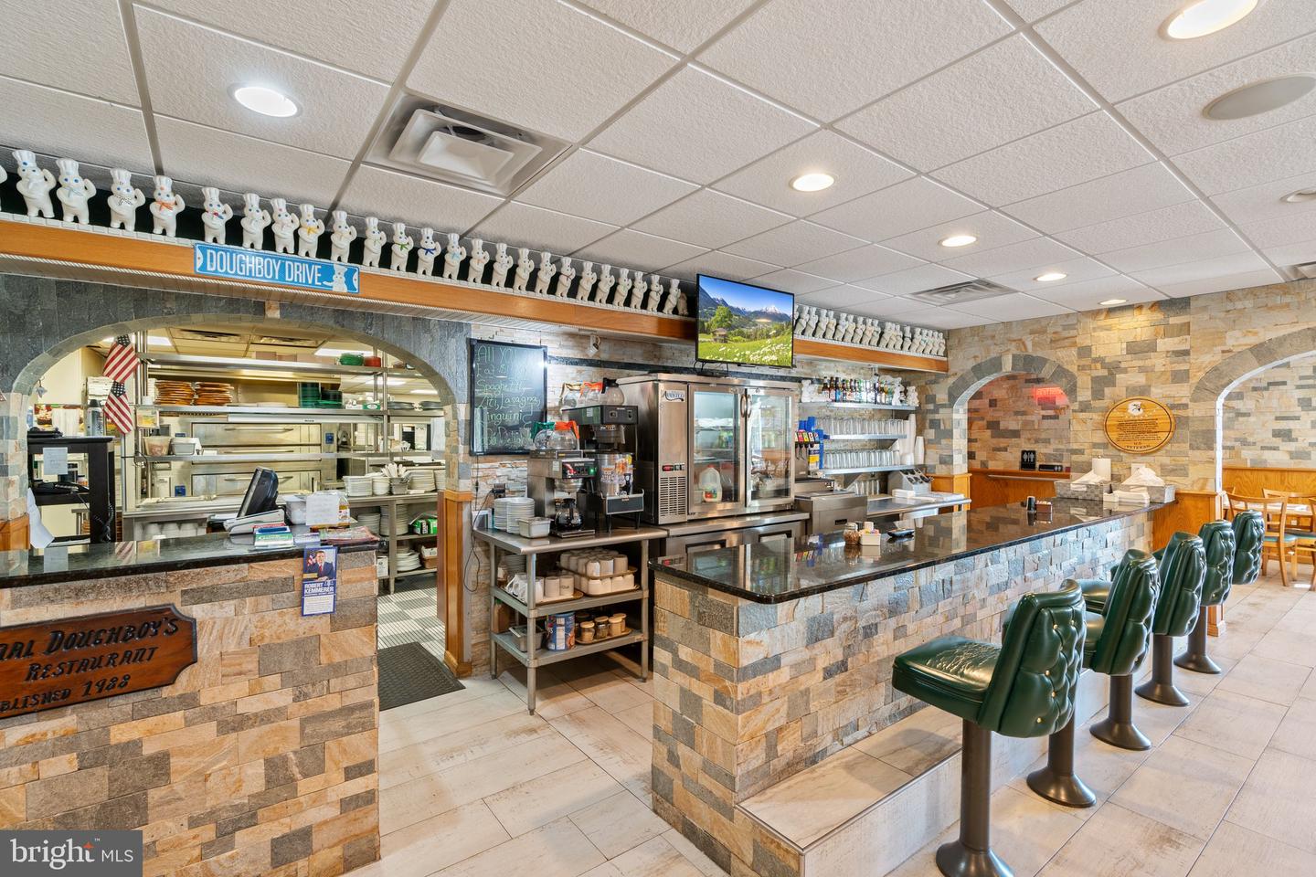 232 W Moorestown Rd Property Photo 24