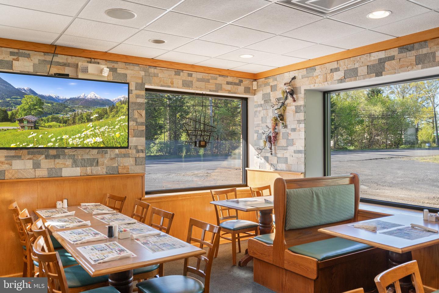 232 W Moorestown Rd Property Photo 36