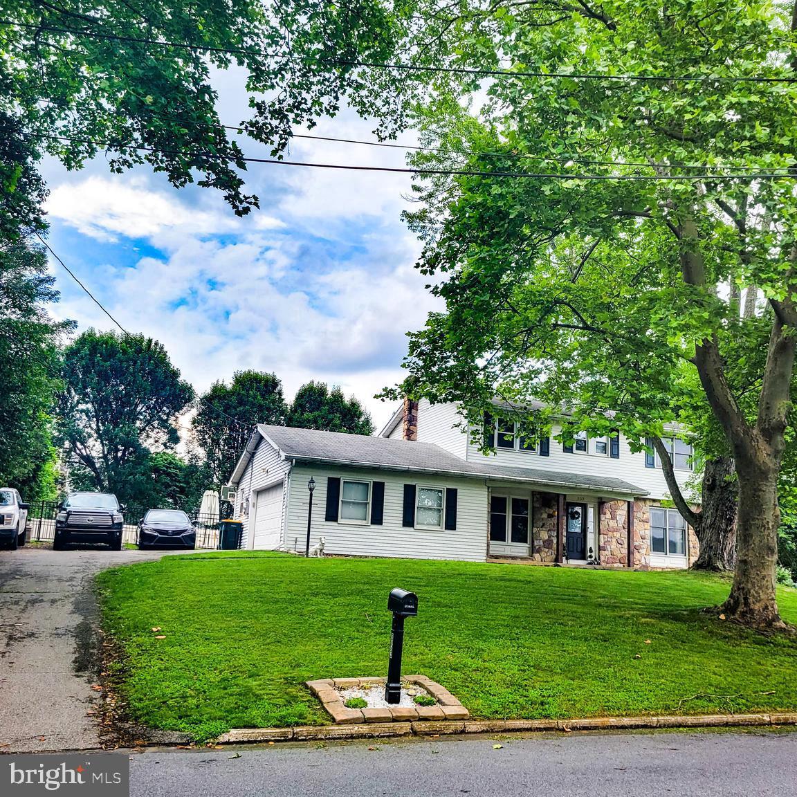 353 Wedgewood Dr Property Photo 1