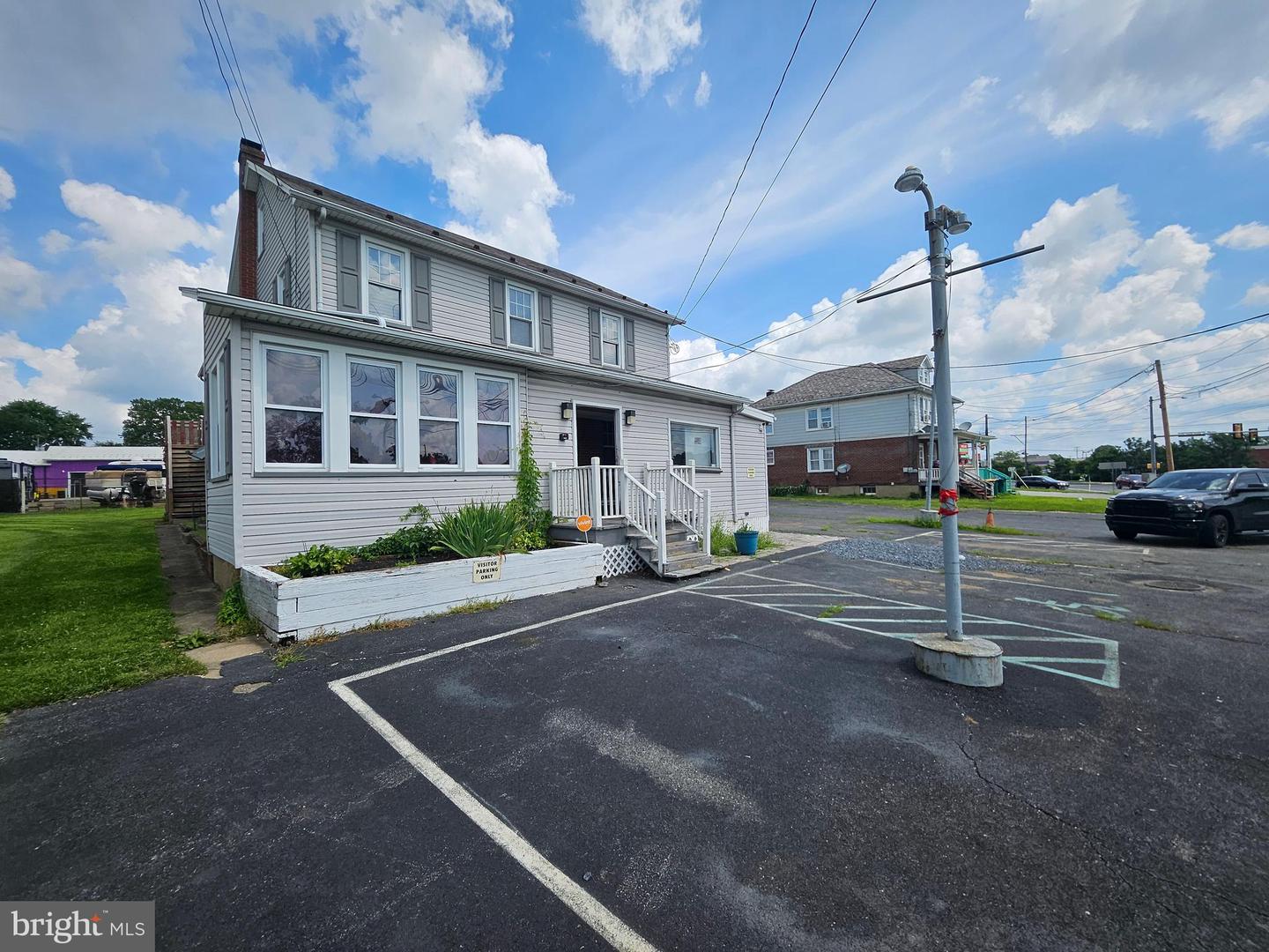 2511 FREEMANSBURG AVE Property Photo 1