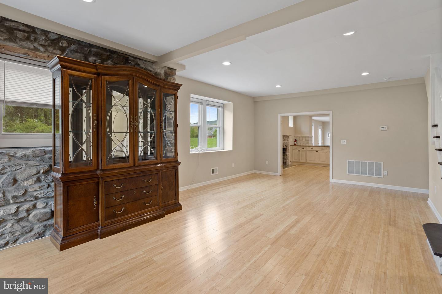 1790 Friedensville Rd Property Photo 31