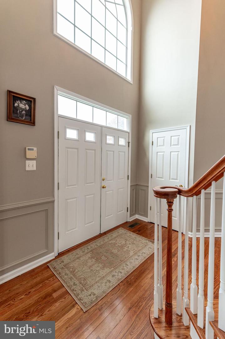 7 Lower Way Rd Property Photo 6