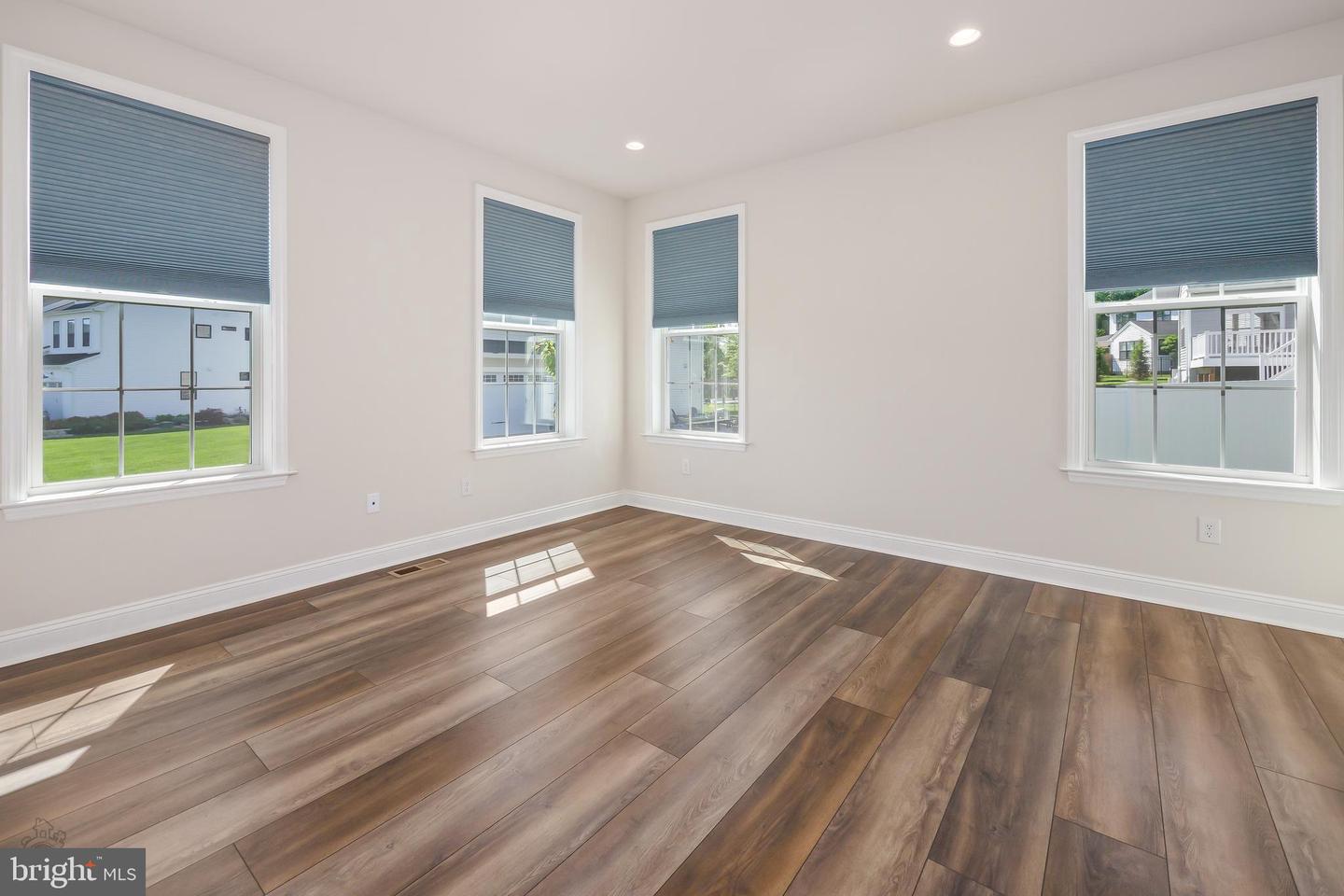 70 Kate Ct Property Photo 11