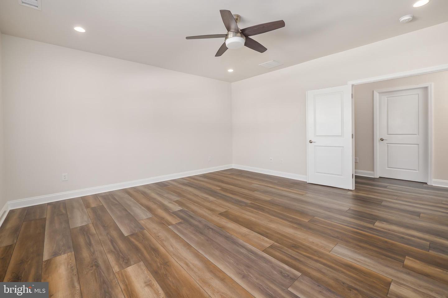 70 Kate Ct Property Photo 31