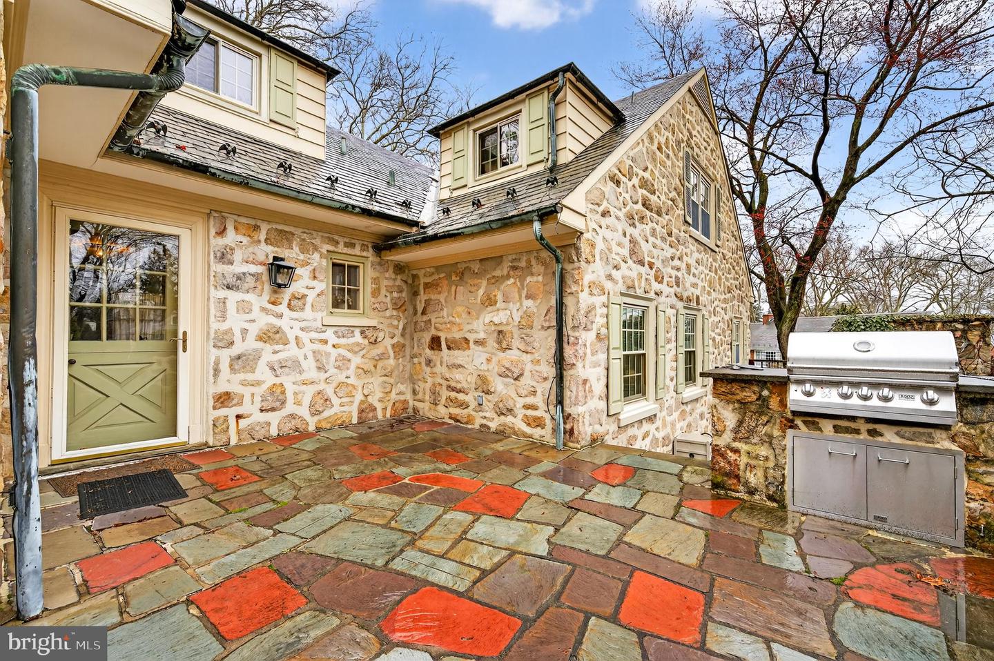 2011 Sycamore St Property Photo 87