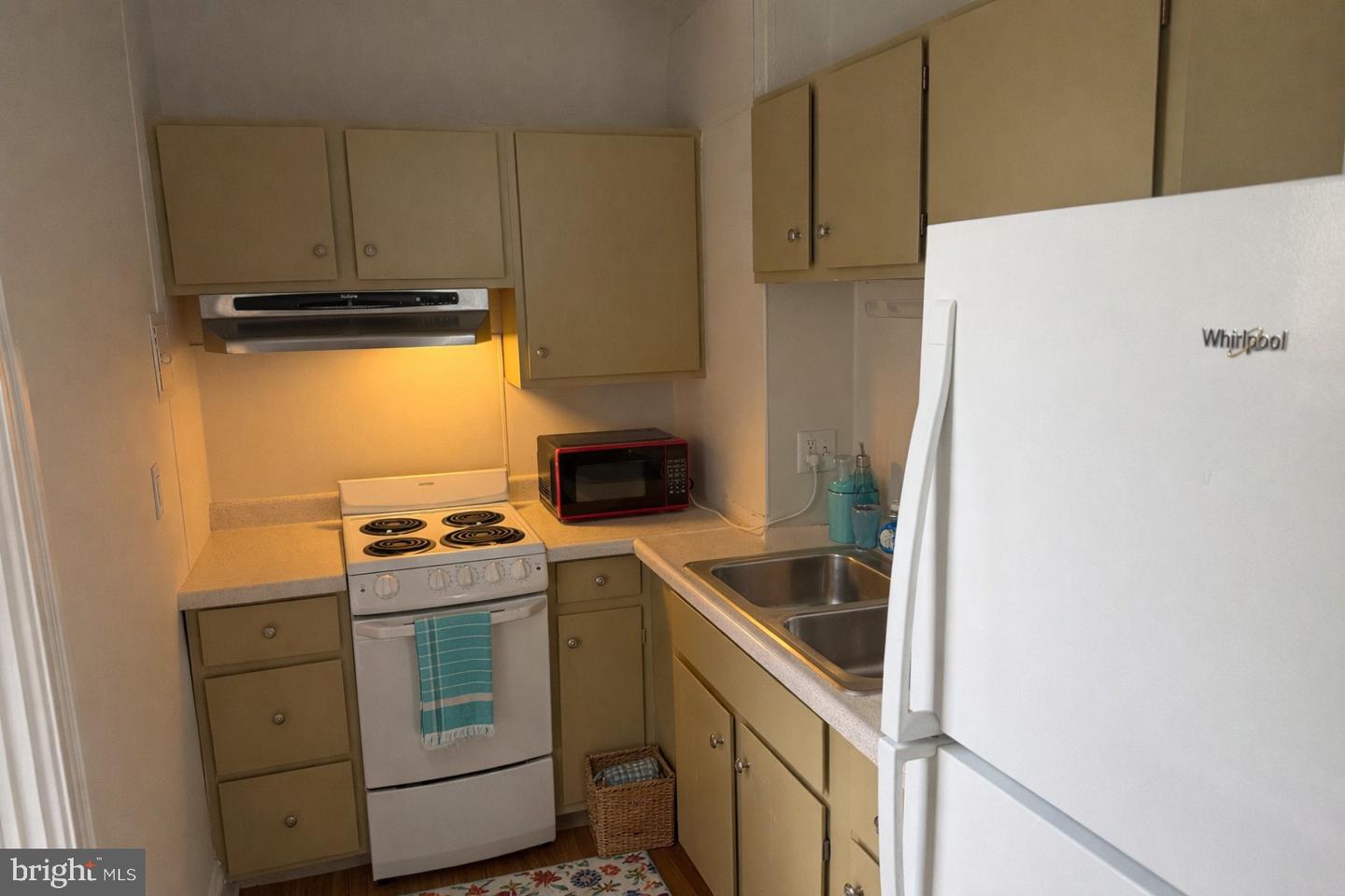 133 Cattell St Property Photo 6