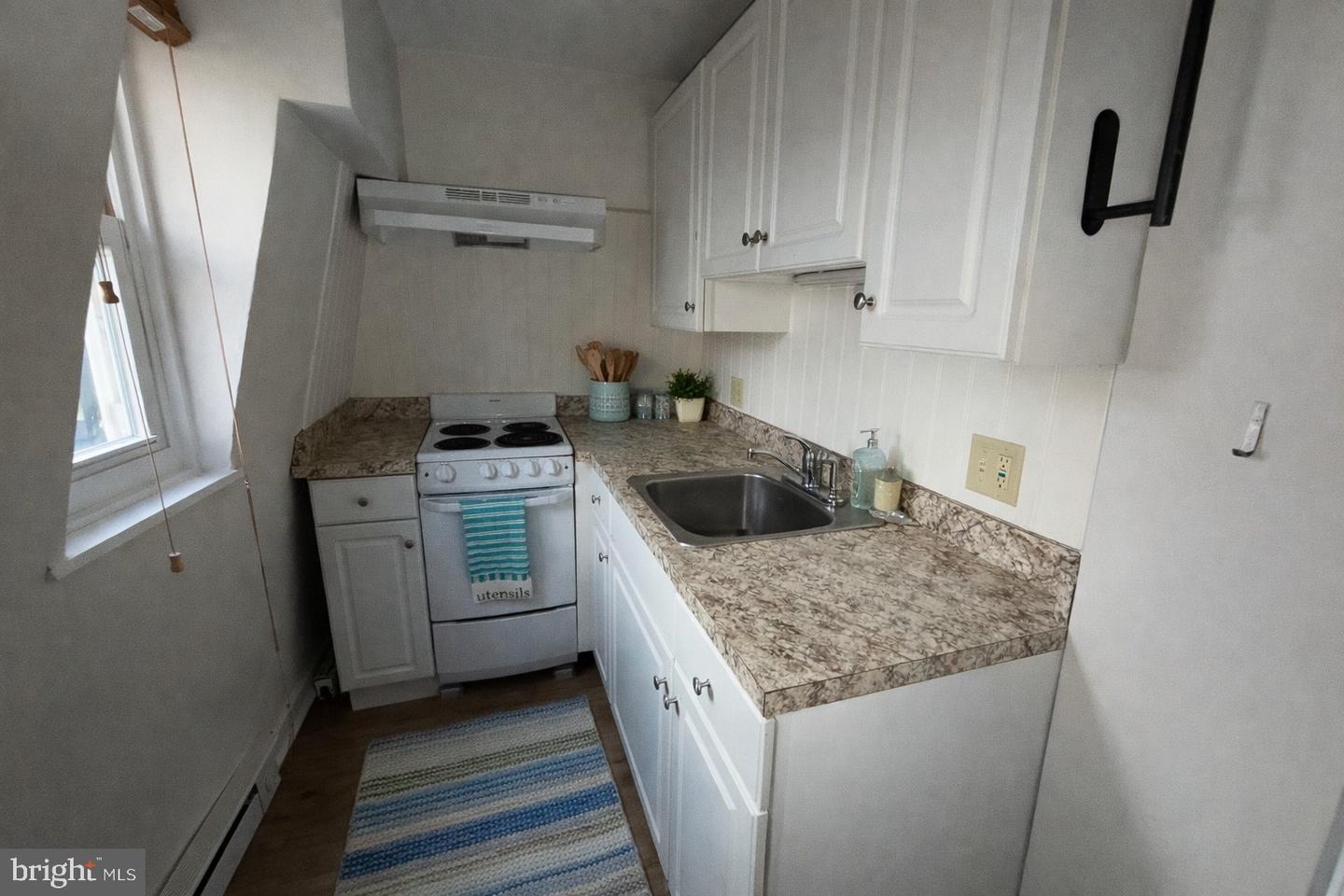 133 Cattell St Property Photo 32