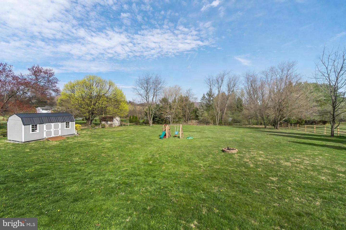 838 S Dogwood Rd Property Photo 10