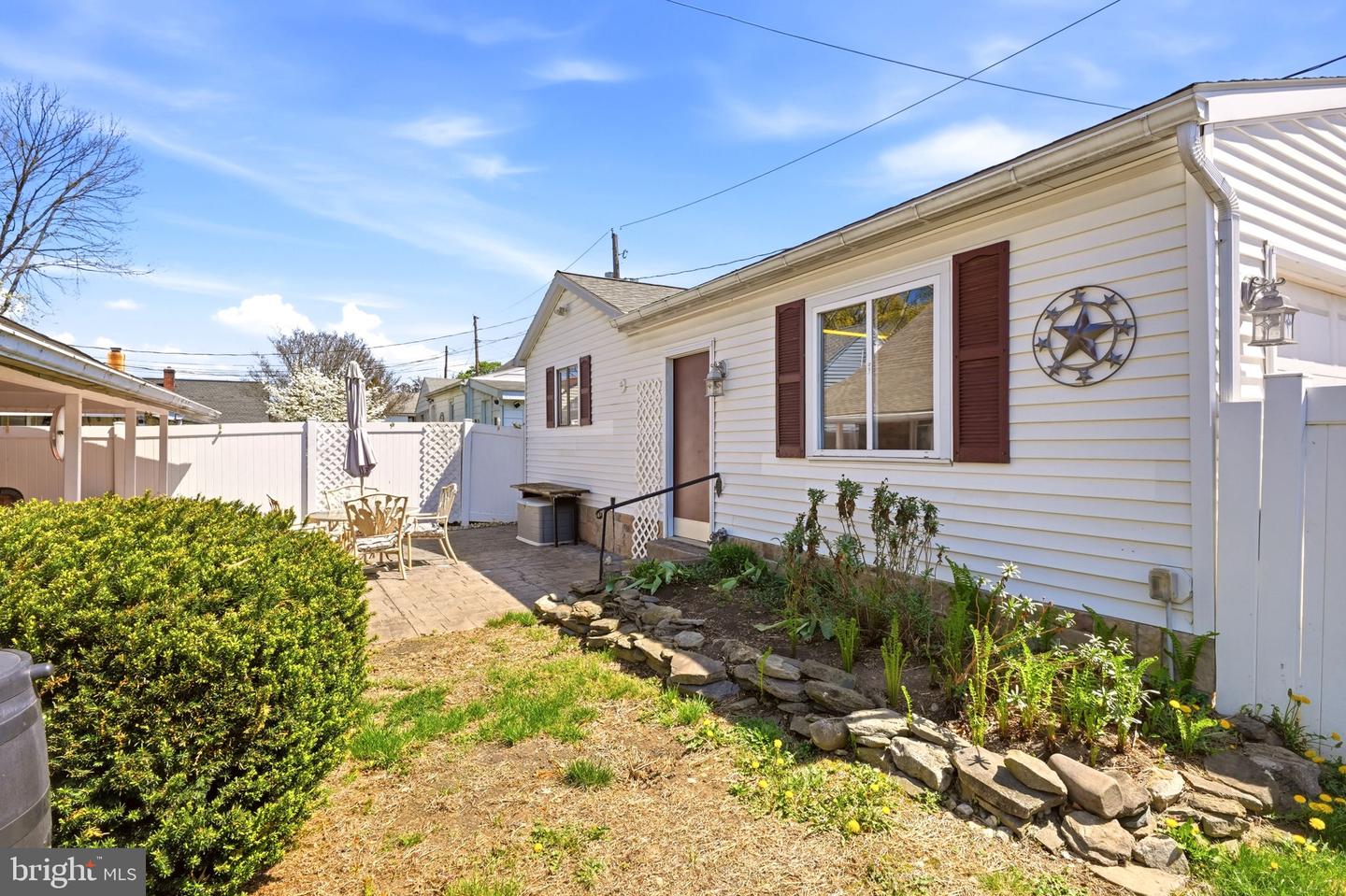 1704 Lincoln St Property Photo 43