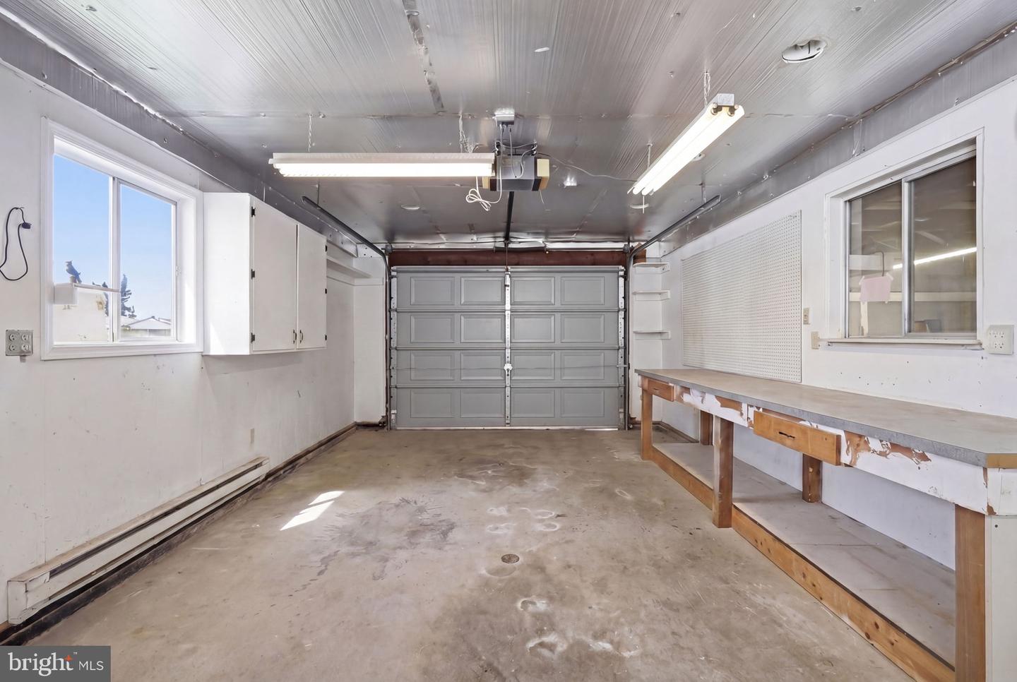 1704 Lincoln St Property Photo 44