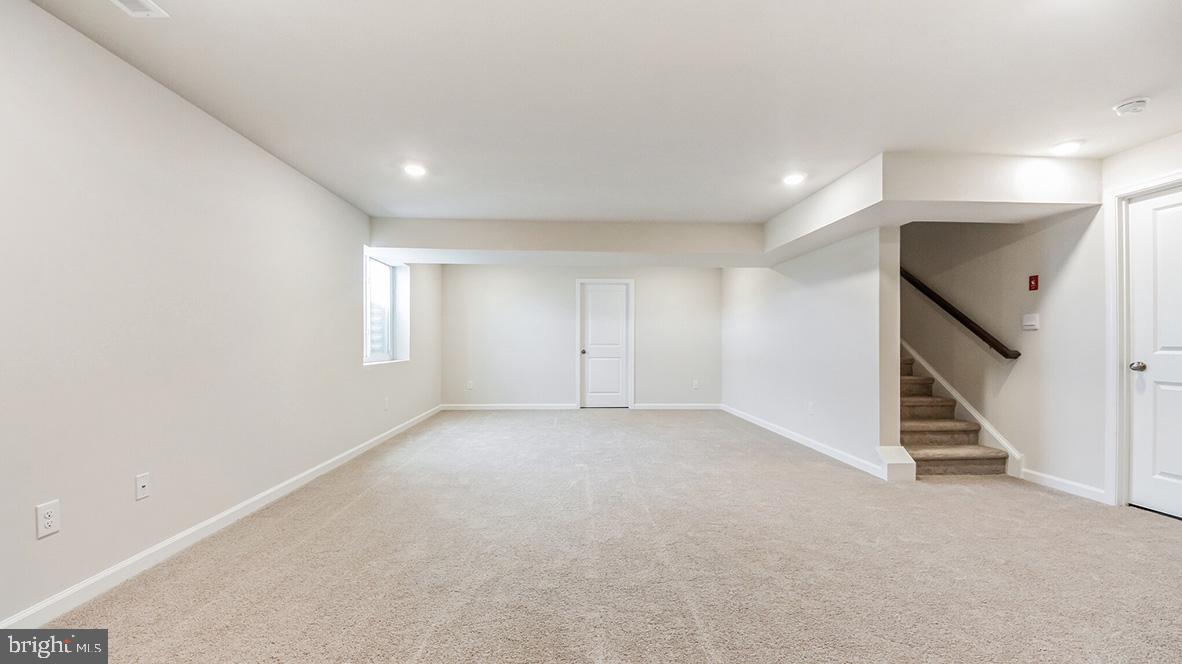 102 Winding Rd Property Photo 16