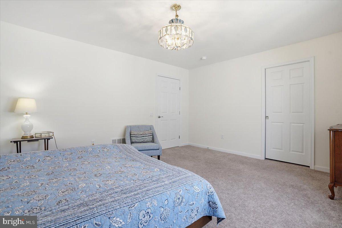 3912 Independence Dr Property Photo 36