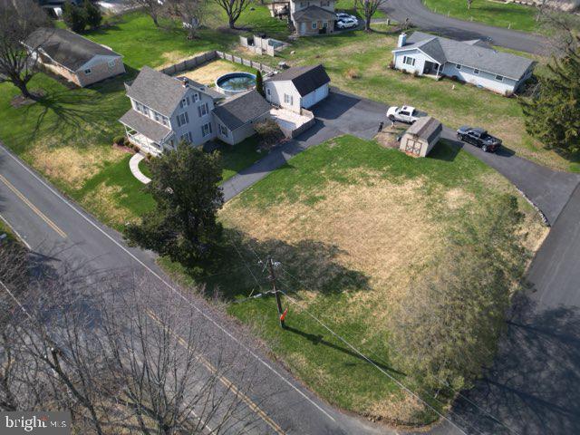 4190 Hecktown Rd Property Photo 3